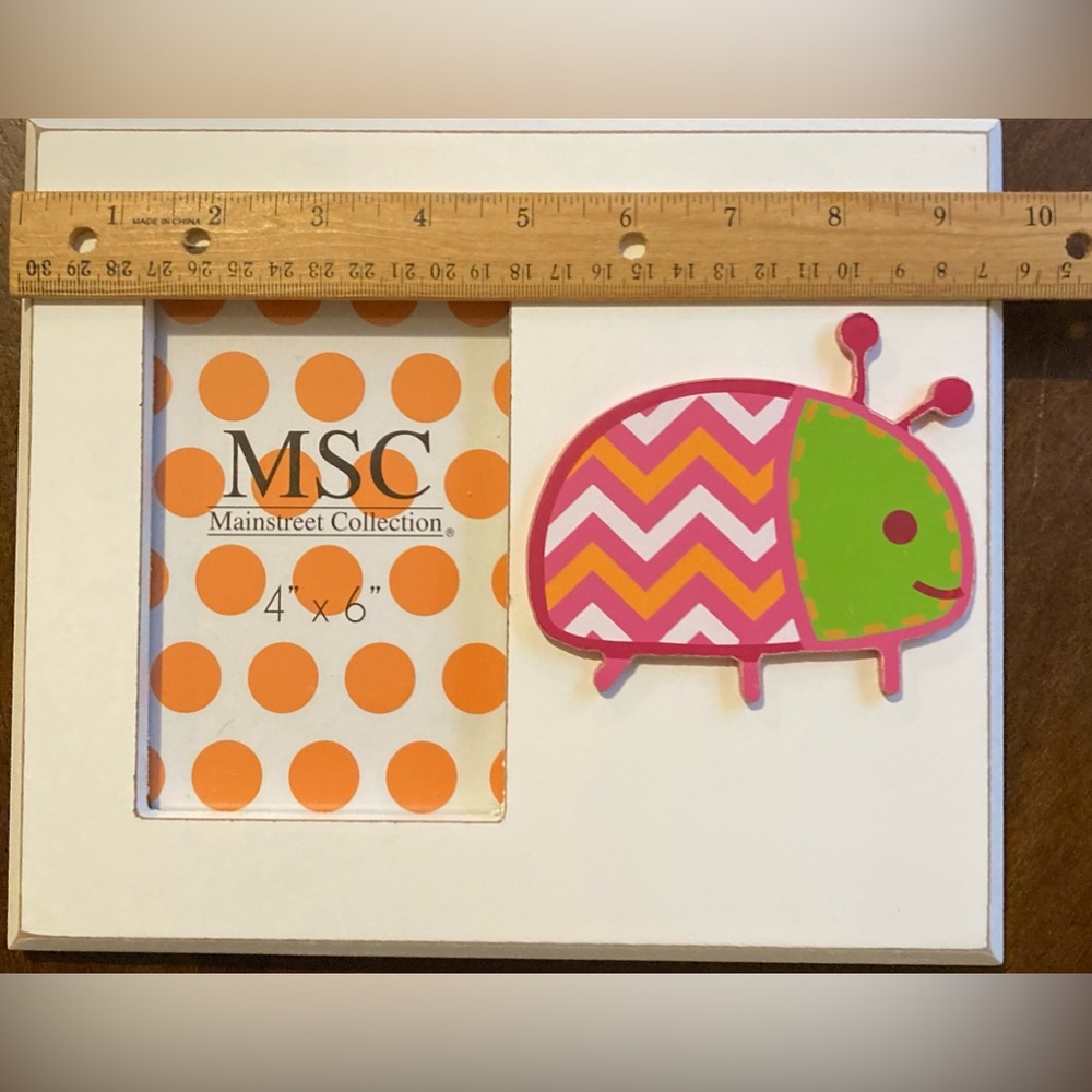New In Package Mainstreet Collection Ladybug Picture Frame with Stand - Picture 2 of 13